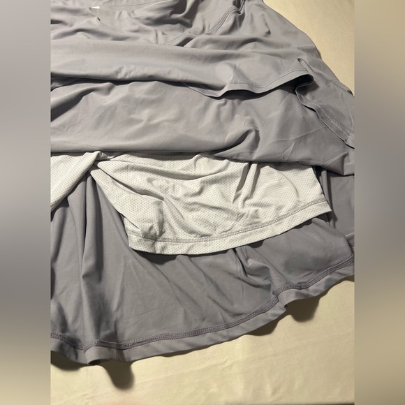 Grey Athletic Skort  XXL| Perfect for Yoga, Pickleball, and Tennis - Picture 7 of 7